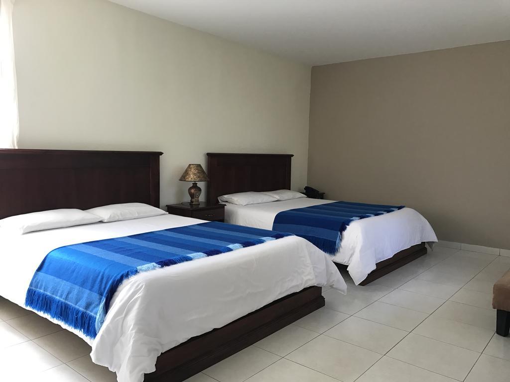 La Quinta San Andres Hotel Ibarra Bagian luar foto