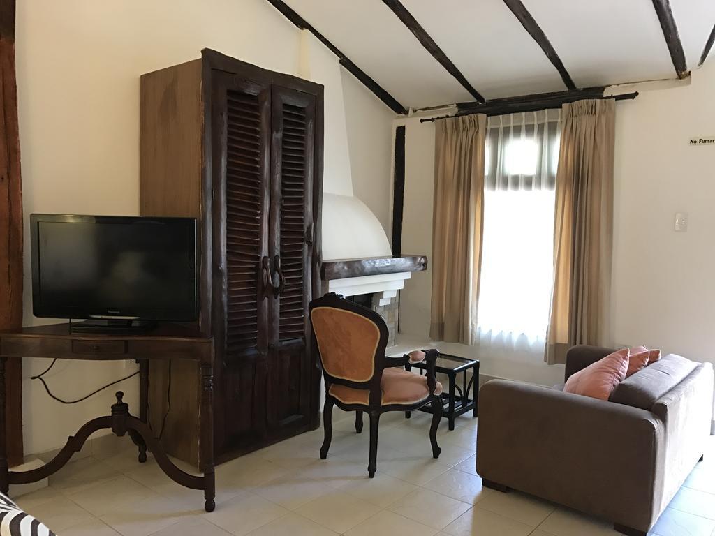 La Quinta San Andres Hotel Ibarra Bagian luar foto
